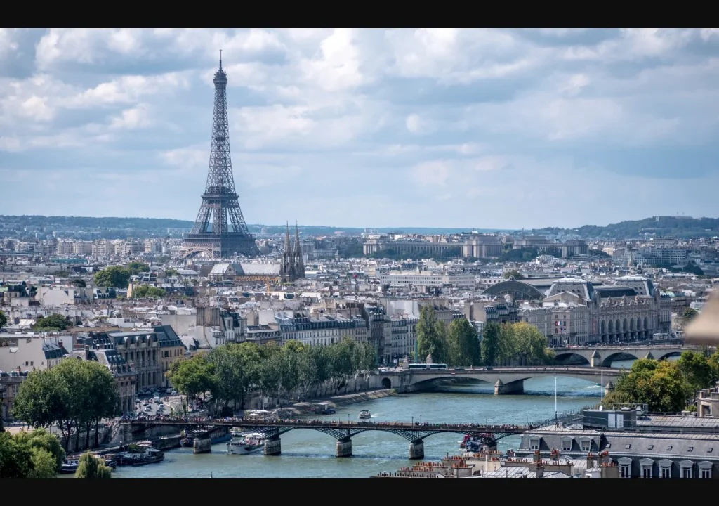 Vue de Paris - Consultant Google Ads
