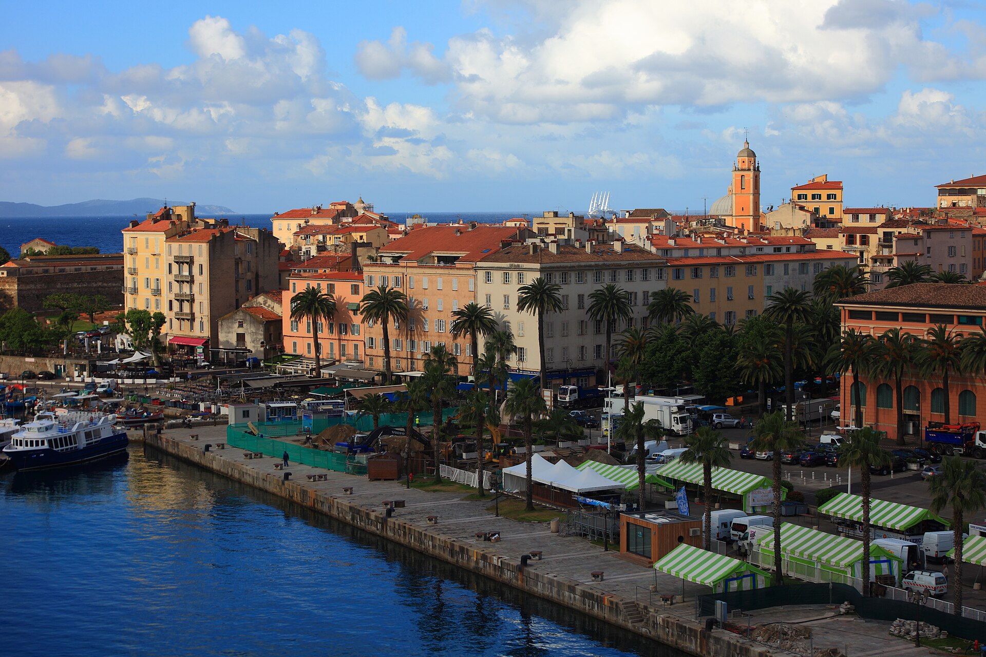 Vue de Ajaccio - Consultant Google Ads