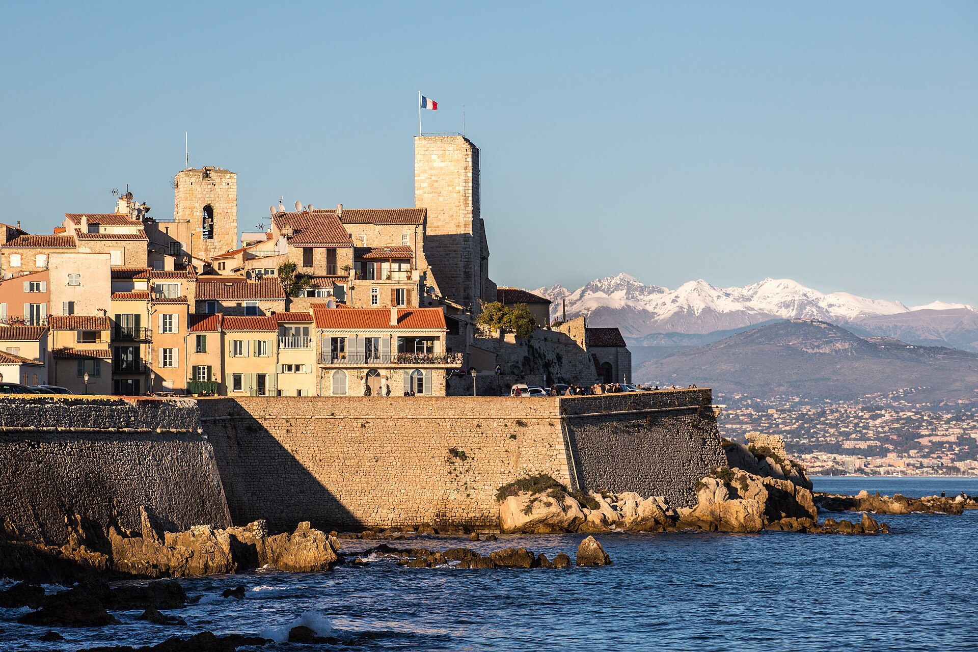 Vue de Antibes - Consultant Google Ads